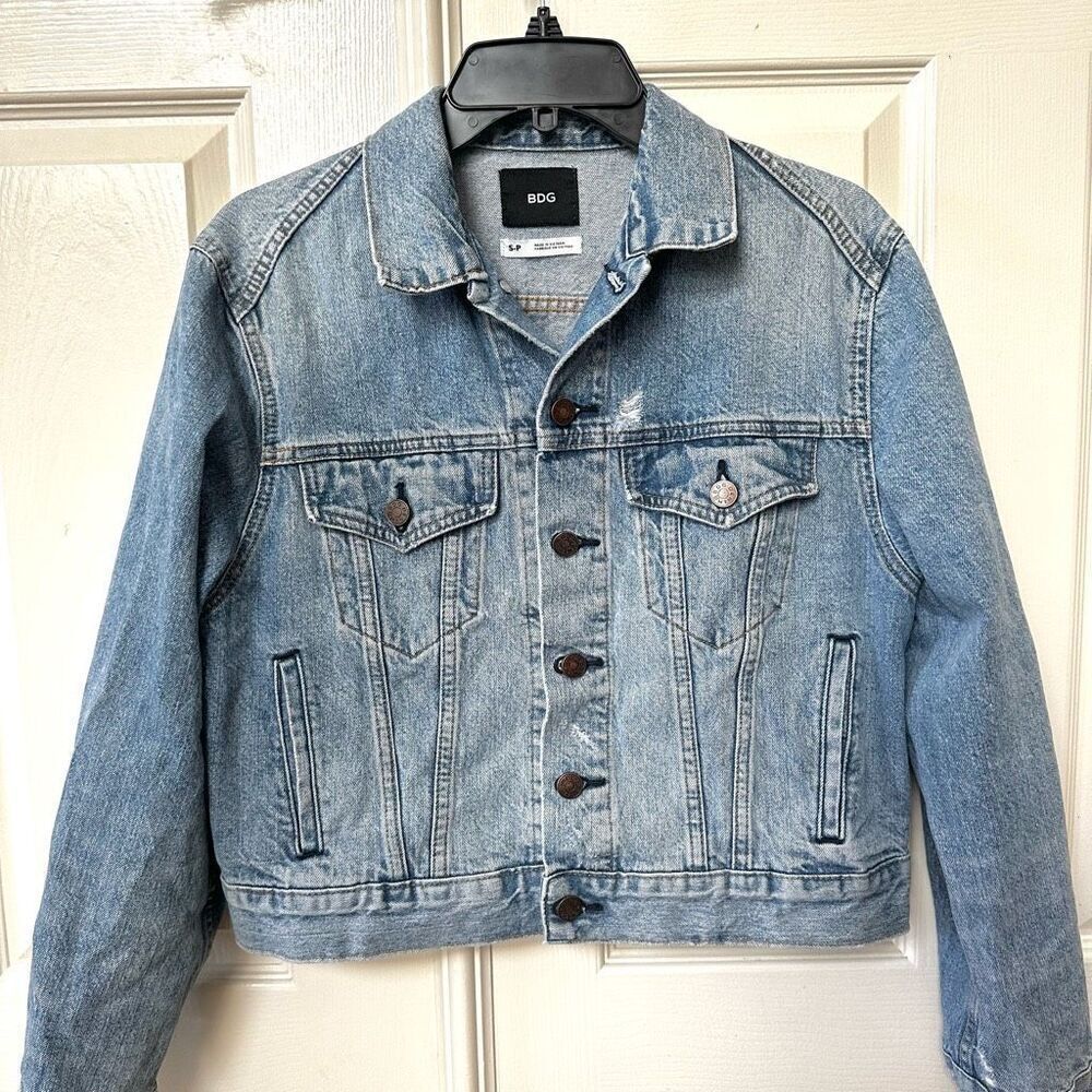 BDG Urban Outfitters Jean jacket